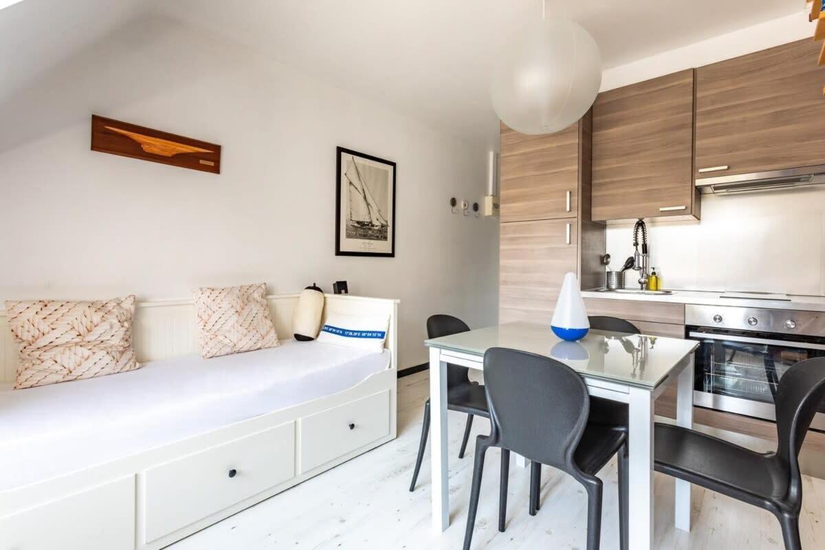 Le Capucin - Petit Duplex Avec Place De Parking Dinard Exterior foto
